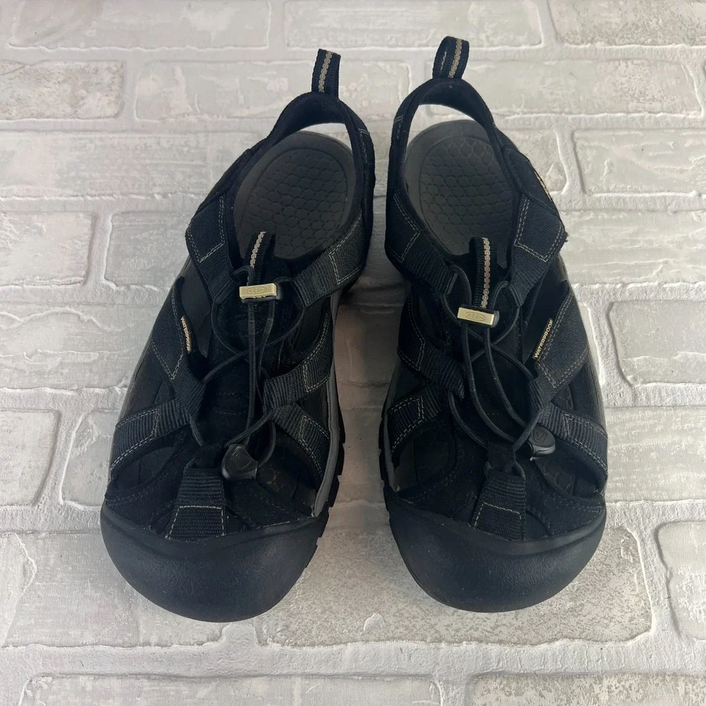 KEEN Closed Toe Water Sandal Mens‎ 10 Black Waterproof Hiking Trail Venice H2 43